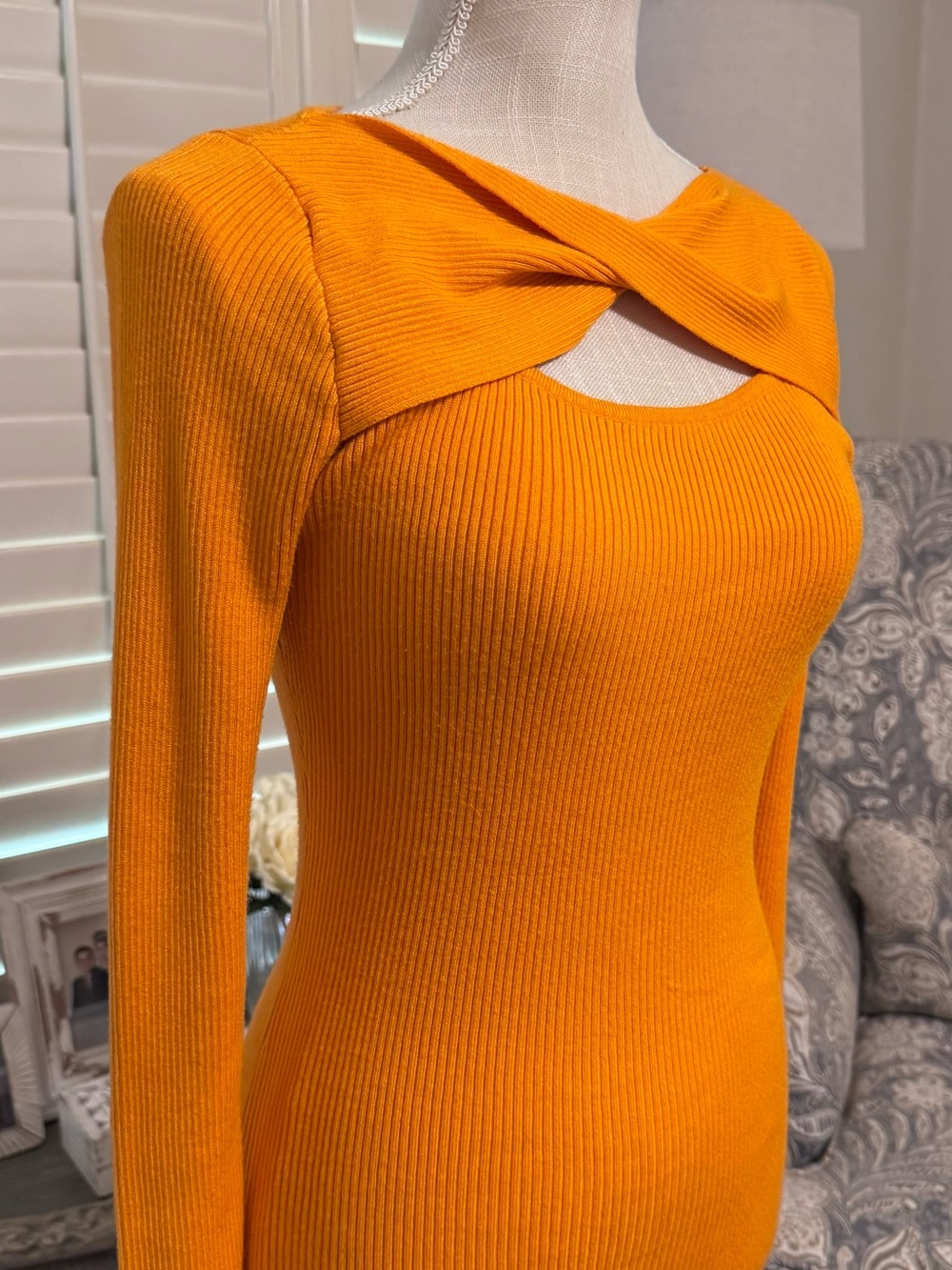 New York and Company Orange Twist-Front Long-Sleeve Knit Sweater - Picture 3 of 7